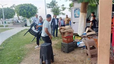 حملات مكثفة للنظافة ورفع الإشغالات بالطرق والشوارع الرئيسية في 5 مراكز بالمنيا