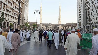 وصول أكثر من 142 ألف حاج إلى المدينة المنورة اليوم