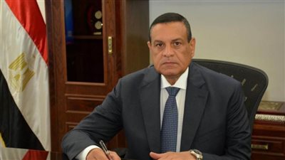 وزير التنمية المحلية يتابع مع محافظ أسيوط معدلات تنفيذ مشروعات