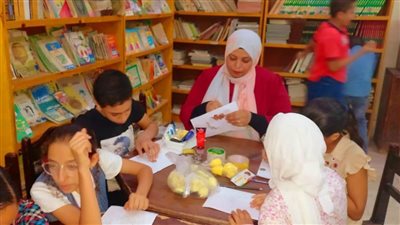 فنيات الطباعة في ورش للأطفال بثقافة أحمد بهاء الدين بأسيوط