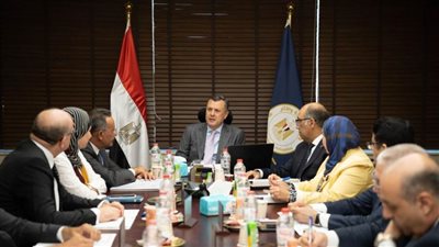 وزير السياحة والآثار يترأس اجتماع مجلس إدارة صندوق دعم السياحة والآثار 