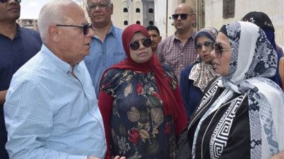 محافظ بورسعيد يؤكد تقديم الدعم لجميع المشروعات التي تحقق سبل الراحة للمواطنين