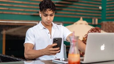 الفنان عمرو وليد ينضم لأبطال الفيلم القصير «الهاكر»