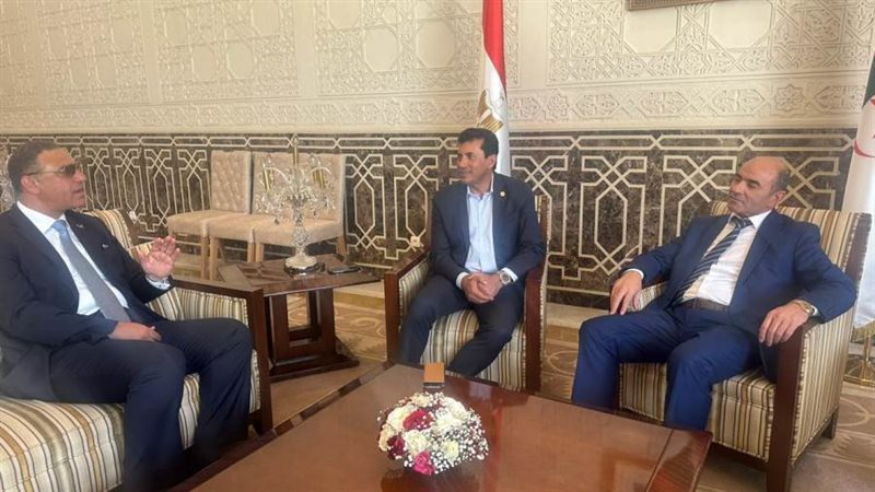 د. أشرف صبحى