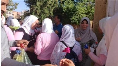 بدء توافد طلاب الثانوية العامة بالوادي الجديد لأداء امتحان علم النفس والجيولوجيا والتفاضل