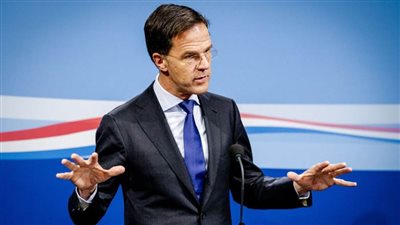 رئيس وزراء هولندا يعتزم اعتزال العمل السياسي عقب انهيار الائتلاف الحكومي