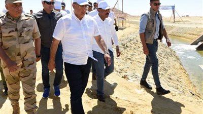 رئيس الوزراء يتفقد وحدة مرور بواحة سيوة