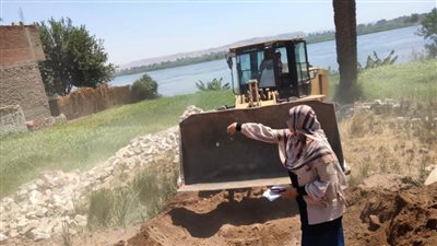إزالة 28 حالة تعد على أراضي أملاك ري وأراض زراعية بمركزي منفلوط ومراكز أسيوط 