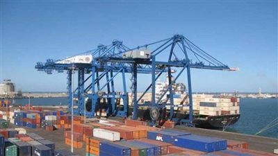 تداول 35 سفينة للحاويات والبضائع العامة بميناء دمياط