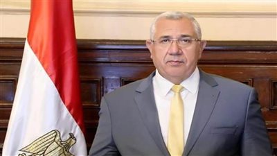 القصير يبحث مع مسئولي شركة ليبية زيادة حجم استثمارتها في مصر