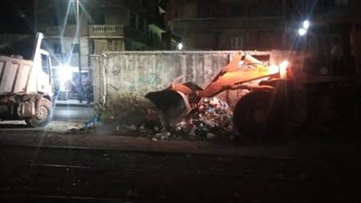 محافظ الإسكندرية يوجه بإزالة كافة المخلفات المتراكمة على حرم السكة الحديد