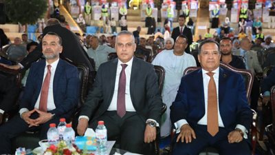 محافظ سوهاج يشهد حفل توزيع ٤٠ جهاز عروس على الفتيات المقبلات على الزواج 