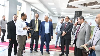 لجنة بالمجلس الأعلى للجامعات تتفقد مركز الاختبارات الإلكترونية بجامعة الوادي الجديد 