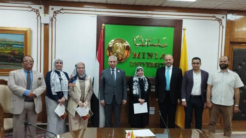 رئيس جامعة المنيا