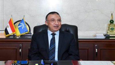 محافظ الإسكندرية يشدد على تكثيف حملات إزالة الإشغالات والتعديات وإغلاق المنشآت المخالفة