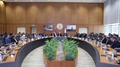 وزير التعليم العالي يرأس اجتماع المجلس الأعلى للمستشفيات الجامعية