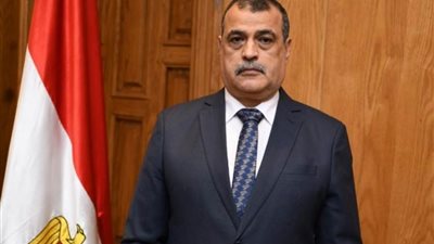 وزير الدولة للإنتاج الحربي يوجه بدراسة مطالب العاملين بـ 