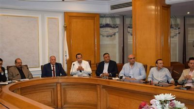 قريبًا.. توأمة بين غرفتي القاهرة والتجارة والصناعة الألمانية لتشغيل الشباب المصري بألمانيا 