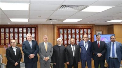 رئيس هيئة قضايا الدولة يستقبل المفتي لتقديم التهنئة بالمنصب الجديد