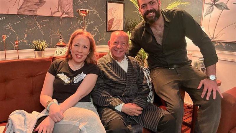 الفنان الكبير لطفي