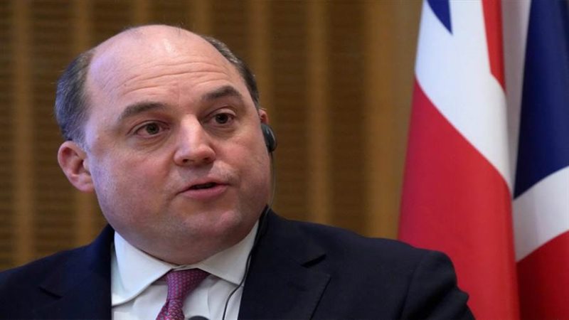 وزير الدفاع البريطاني