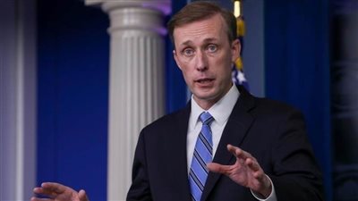 البيت الأبيض يستنكر التلميحات أن واشنطن فقدت سلطتها الأخلاقية من خلال تزويد أوكرانيا بالقنابل العنقودية