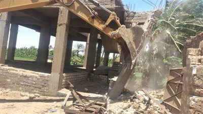محافظ أسيوط إزالة 11 حالة تعدٍ على أراضي أملاك دولة بمركز الفتح