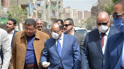 وزير التنمية المحلية ومحافظ القاهرة يتابعان حادث انهيار عقار حدائق القبة