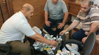 تموين شرق تطارد السجائر ومستلزمات التدخين مجهولة المصدر