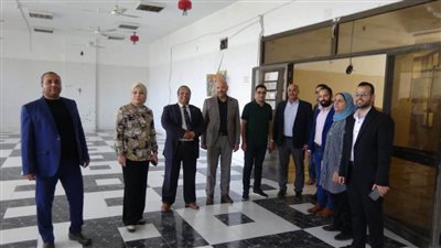 لجنة من المجلس الأعلى للجامعات تتفقد مركز الاختبارات الإلكترونية بجامعة المنيا 