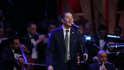 مدحت صالح نجم ثالث ليالي مهرجان الأوبرا الصيفي بالإسكندرية .. الجمعة