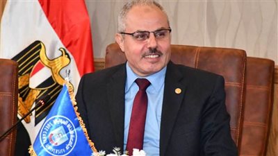 انطلاق فعاليات المؤتمر السنوي للدراسات العليا والبحوث التطبيقية بجامعة القناة