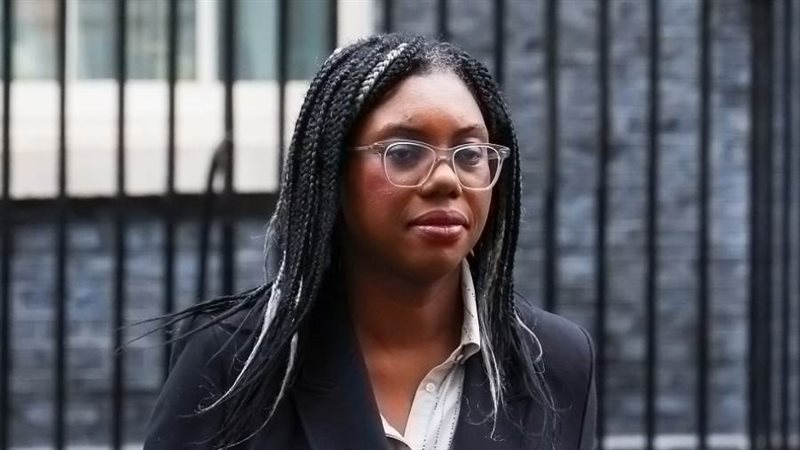 وزيرة الأعمال والتجارة