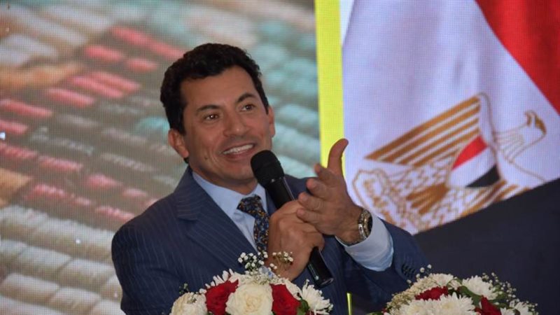 د. أشرف صبحى