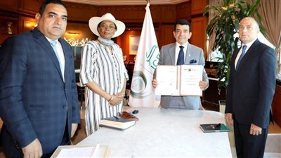 اتفاقية تنفيذ مشروع الإيسيسكو لتعليم الفتيات المتسربات من المدرسة في اليمن