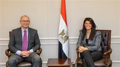 وزيرة التعاون الدولي تبحث مع السفير الكندي تعزيز جهود التعاون الإنمائي بين البلدين