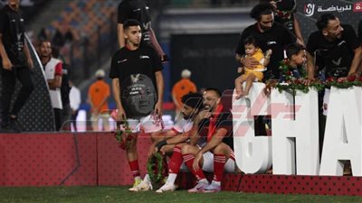 بالصور.. تتويج الأهلي بدرع الدوري للمرة الـ43 في تاريخه