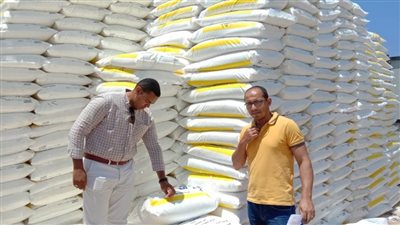 ضبط 54 طن أسمدة زراعية مجهولة المصدر في حملة بالبحيرة 