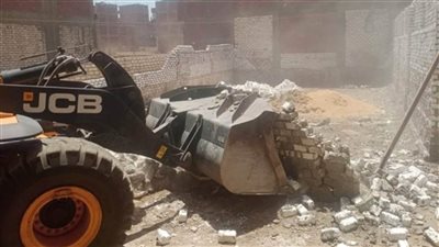 ضمن الموجة الـ 21.. استرداد 303 أفدنة وإزالة 157 حالة تعد بالبناء على الأراضي الزراعية وأملاك الدولة بالمنيا