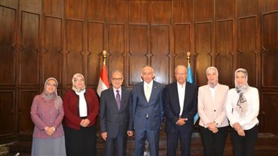 مجلس الدراسات العليا والبحوث بجامعة الإسكندرية يكرم 