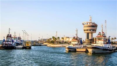 ميناء دمياط يتداول 34 سفينة للحاويات والبضائع العامة خلال 24 ساعة