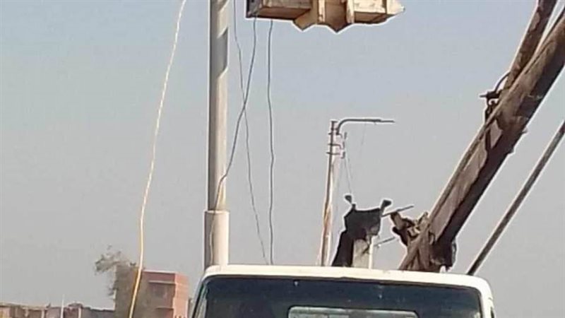 حملة لصيانة أعمدة