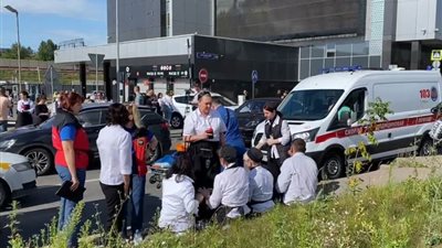 مصرع 4 أشخاص وإصابة 9 آخرين إثر انفجار أنبوب مياه ساخنة داخل مركز تسوق في موسكو