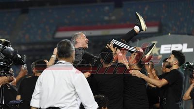 كولر يعلن تشكيل الأهلي لمباراة بيراميدز في الدوري