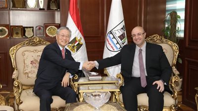 المحافظ يستقبل سفير كوريا الجنوبية في مستهل زيارته لـ