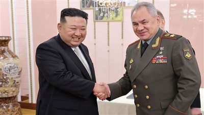 وزير الدفاع الروسي يلتقي زعيم كوريا الشمالية ويسلمه رسالة من بوتين