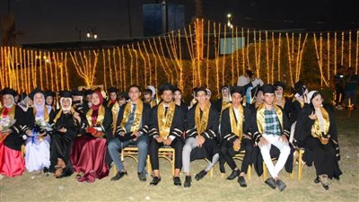 جامعة أسيوط تشهد حفل تخرج طلاب كلية الآداب