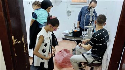 المصريين الأحرار بأسيوط ينظم قافلة طبية لأطفال أسيوط