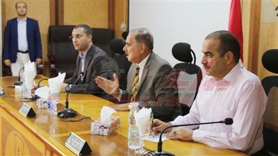 نورالدين: يشدد علي إزالة التعديات على الأراضي الزراعية في مهدها