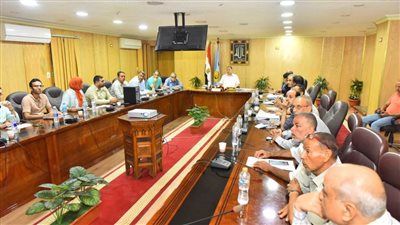  محافظ أسيوط يعلن تكثيف الجهود للحد من التعديات على الأراضي الزراعية ومحاسبة المقصرين